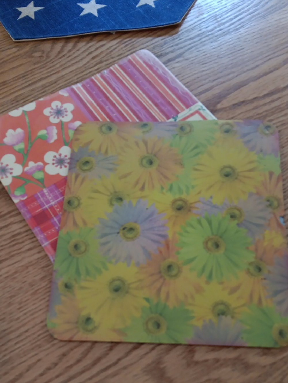 Floral Daisy Mouse Foam Pads Set - Yellow, Green, Lavender Orange